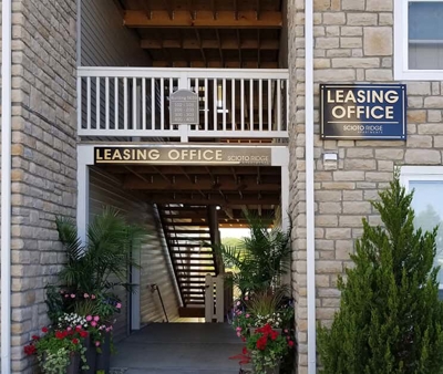 Exterior Signage Photo